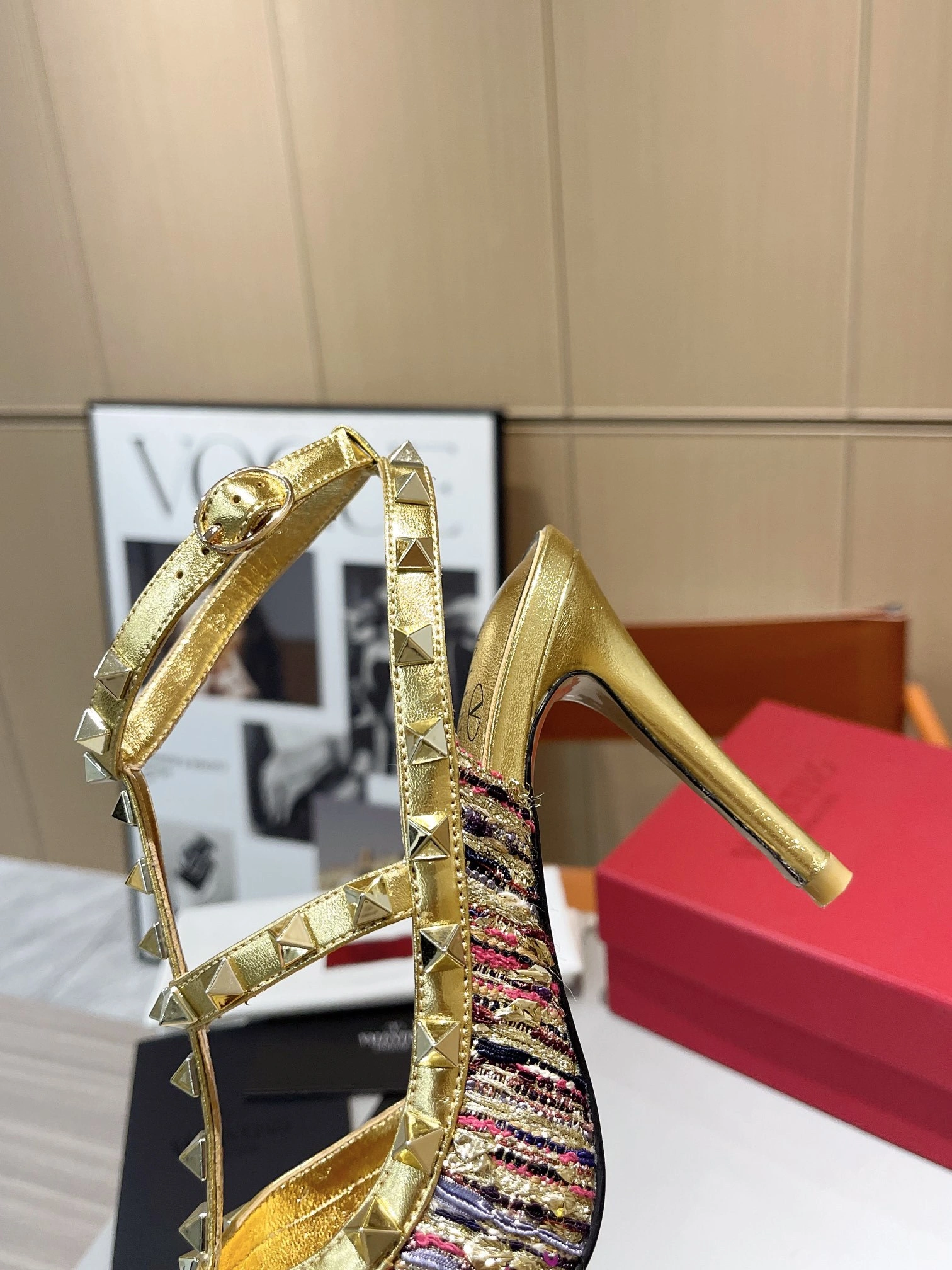 2W2S0393UNLV7F Heel height：9.5CM sheepskin item:DT-X543D2931